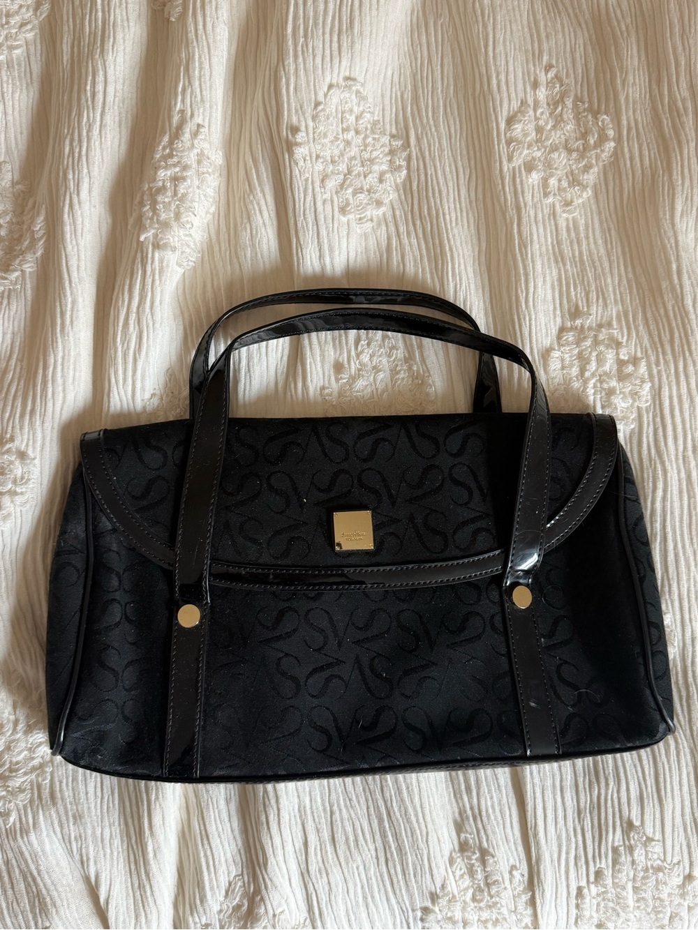 Vera Wang Black Logo-Embossed Shoulder Bag